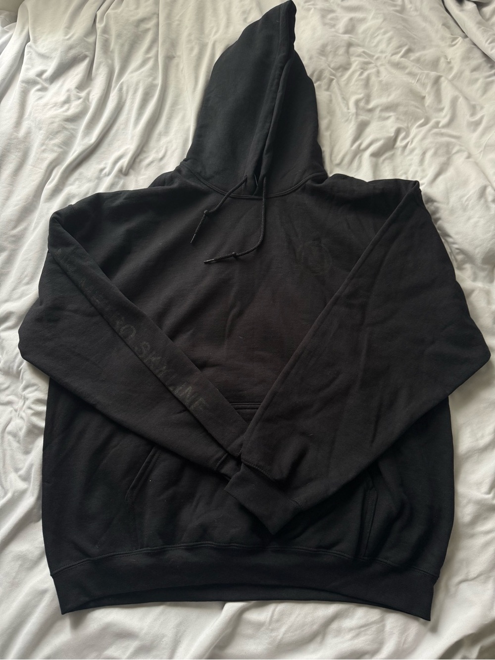 Gildan Black Men's Pullover Hoodie